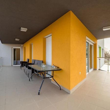 Admiral Luxury VI Apartman By Bltn Siofok Bagian luar foto