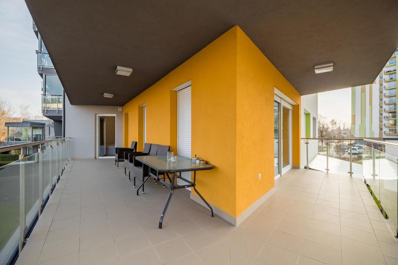Admiral Luxury VI Apartman By Bltn Siofok Bagian luar foto