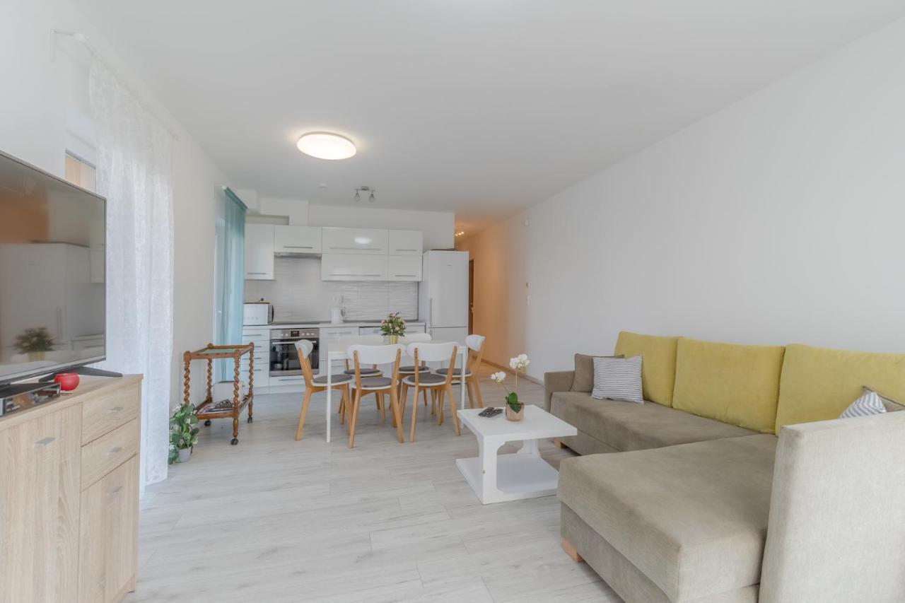 Admiral Luxury VI Apartman By Bltn Siofok Bagian luar foto